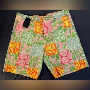 Lilly Pulitzer Men’s Shorts “What The Shell” NWT